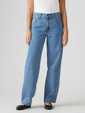 Baggy dad jeans own it 