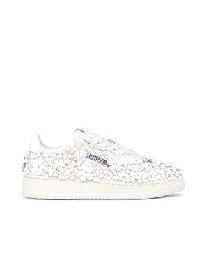 Medalist low patent flower sneaker white 