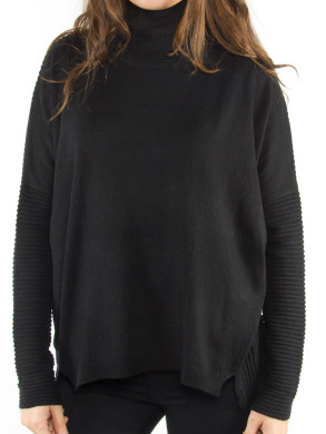 Carla pullover black 