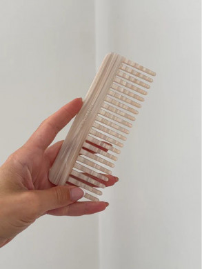 Tamed comb ivory OS