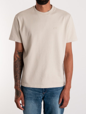 Tonal logo tee fiber 