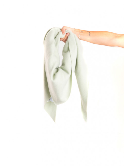 Kibo scarf triangle green wash 