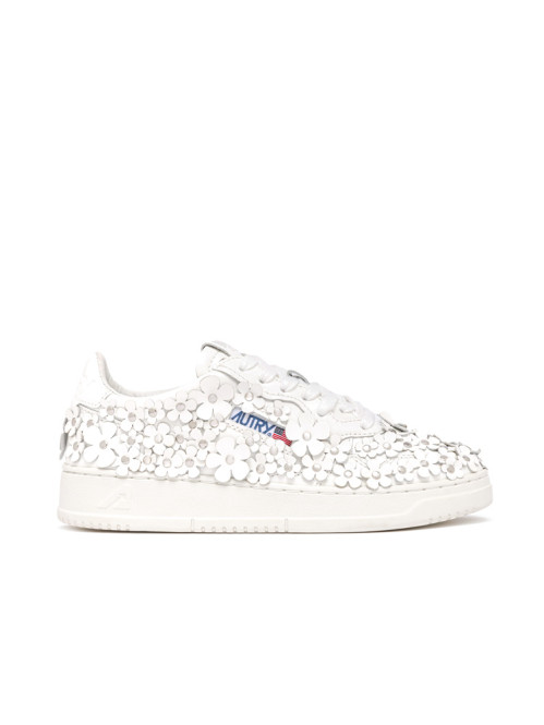 Medalist low patent flower sneaker white 
