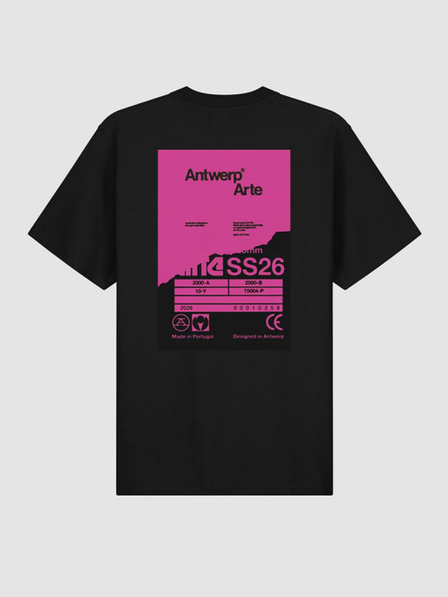 Pink serial t-shirt black 