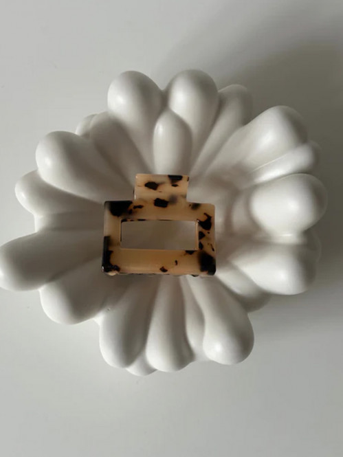 Josefin clip tortoise 