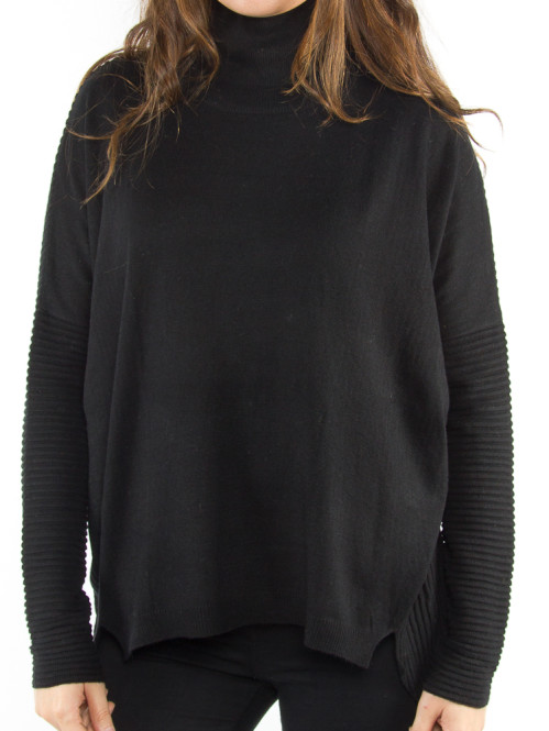 Carla pullover black 