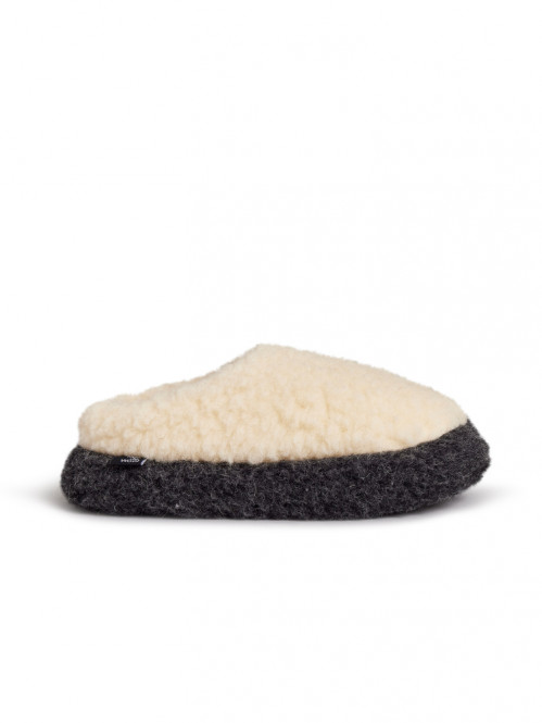 The nordic low slipper desert/charcoal 