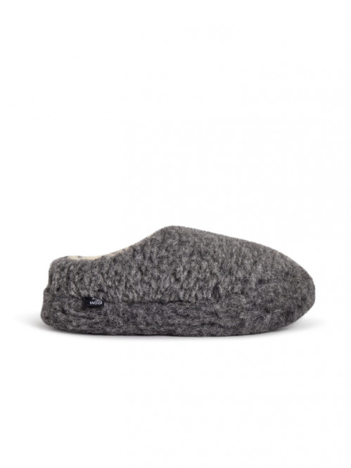 The nordic low slipper one tone iron grey 