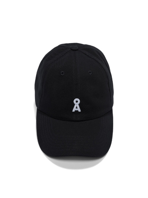 Yenaas bold cap black 