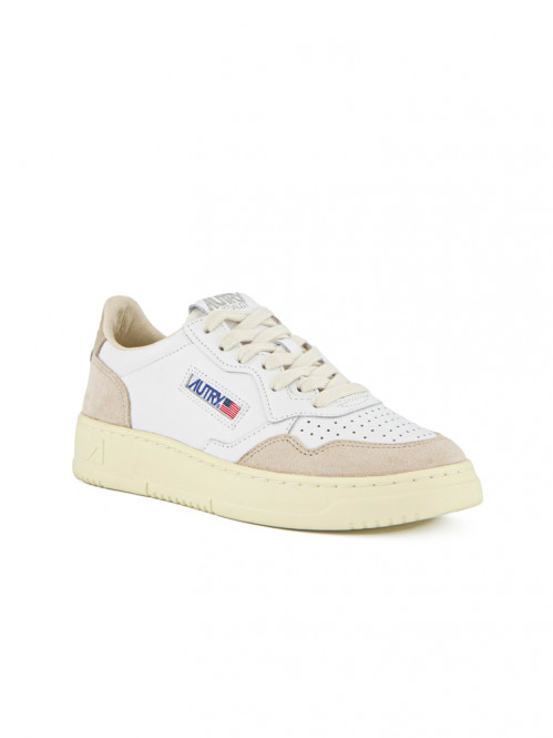 Medalist low suede white pepper 