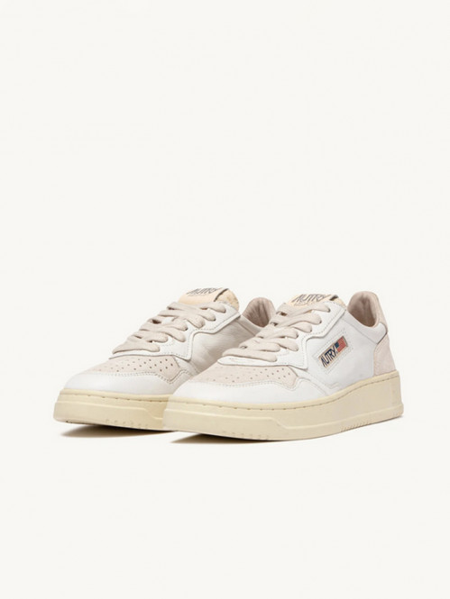 Medalist low wmns sneaker suede white 