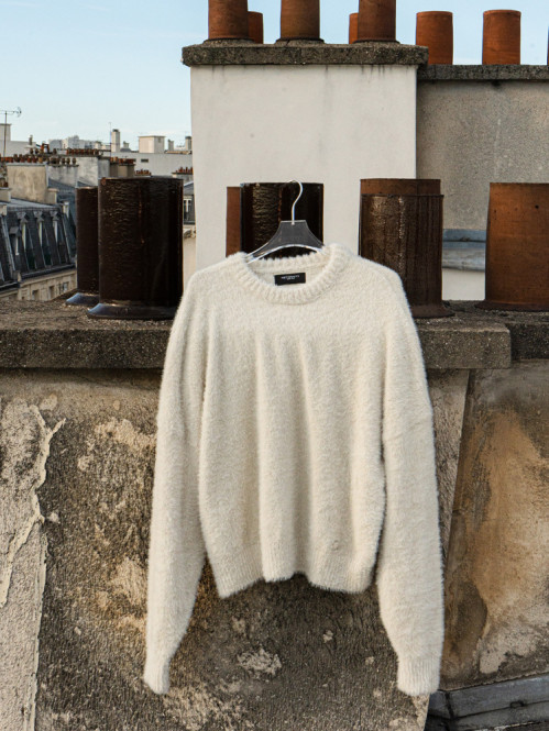 Essential furry knit sweater cream 