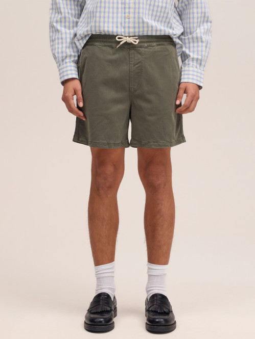 Gregor shorts capers 