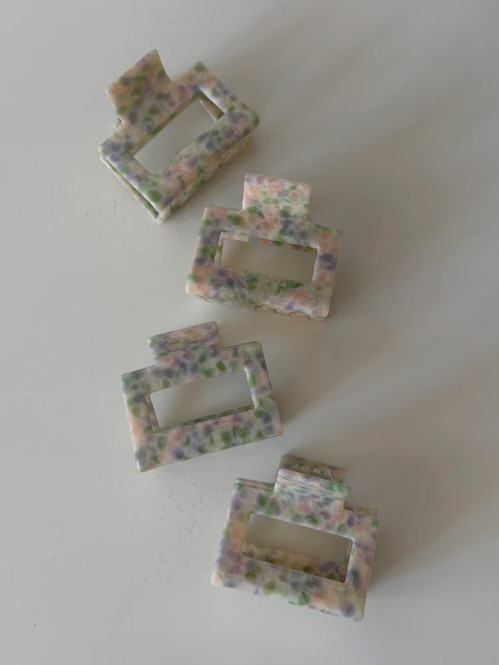 Josefin clip dreamy garden 