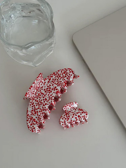 Matilda clip ruby red 