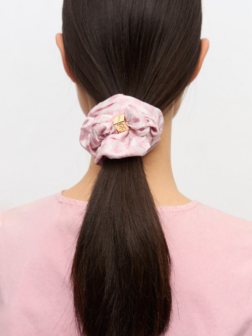 Shibori pleat scrunchie mauve 
