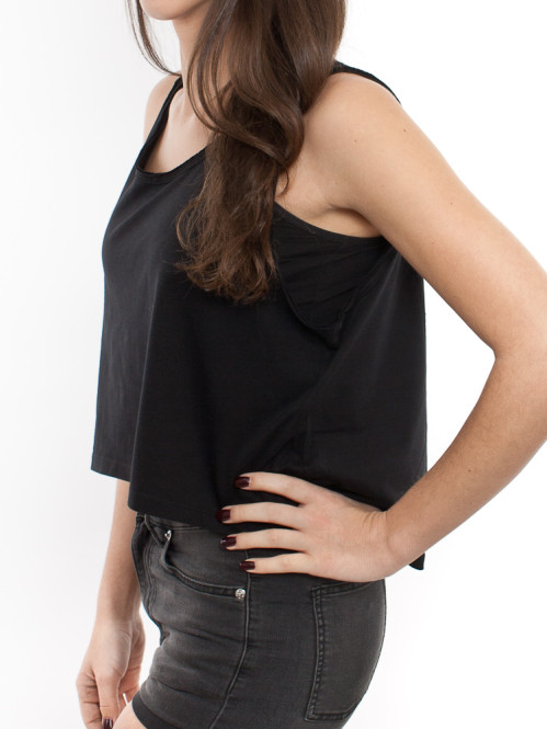 Edge short top black 
