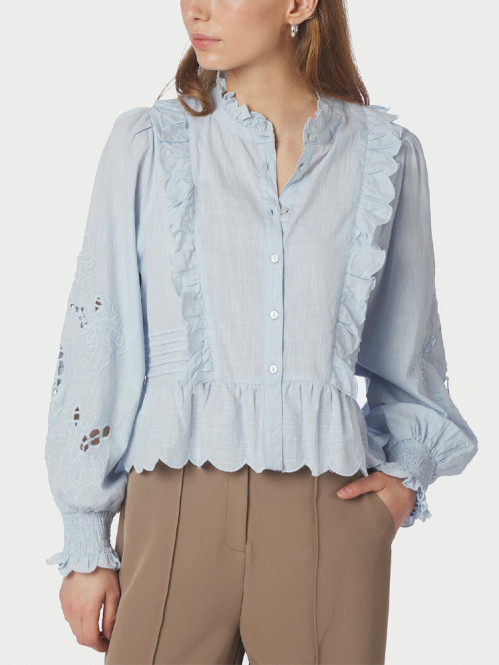 Petrine embroidery blouse light blue S