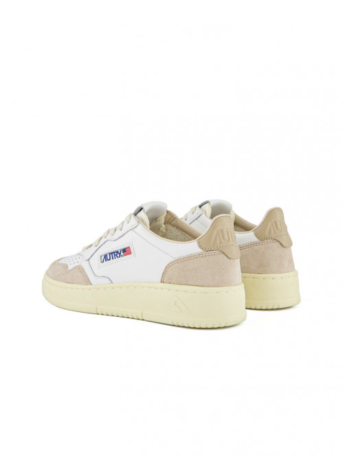Medalist low suede white pepper 