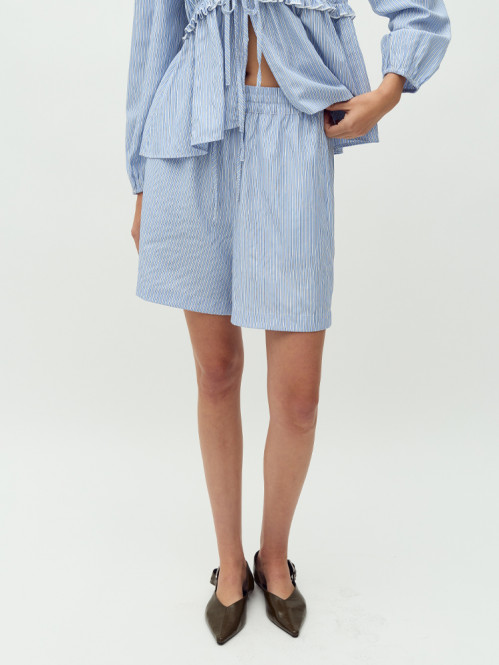 Calyn-m shorts blue zinnia stripe 