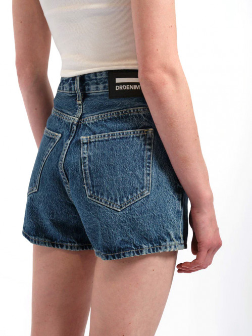 Nora shorts stream mid retro 28
