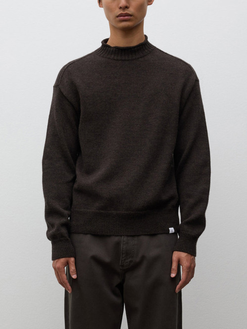 Sagvatnet wool roll neck brown 