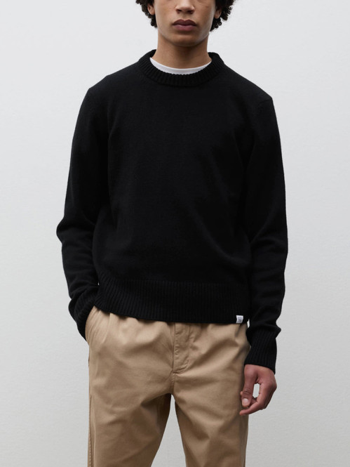 Stensmark lambswool pullover black 