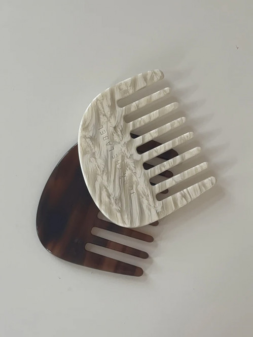 Tamed comb beige swirl 