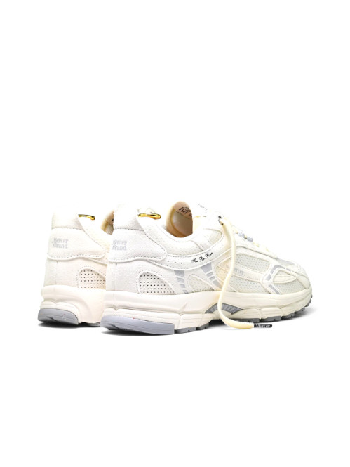 The re-run vint suede sneaker off white 