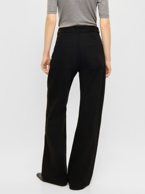 Wide leg jeans garment dyed black 