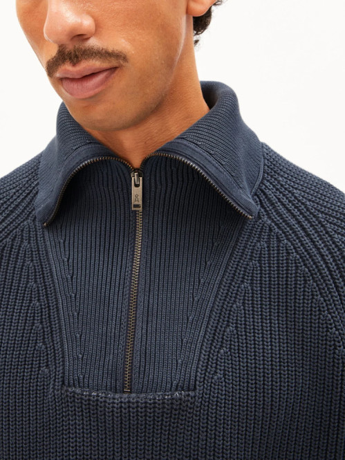 Pigment dye half zip pullover moonshadow 