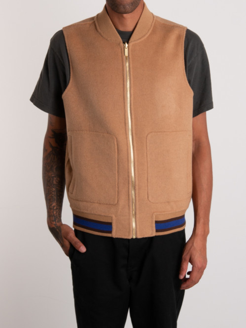 Monogram sleeveless zipped jacket brown 