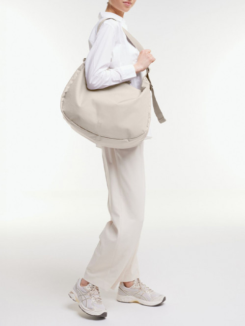 Curved bag monochrome soft shell 