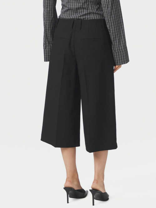 Hannah bermuda shorts black 