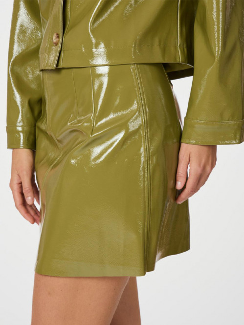 Hemie patent skirt olive 