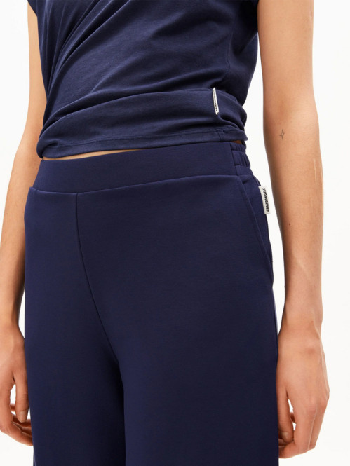 Himaari jersey pant tinted nay 