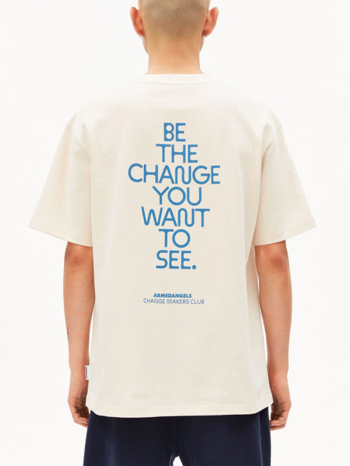 Maarkos changes t-shirt pure L
