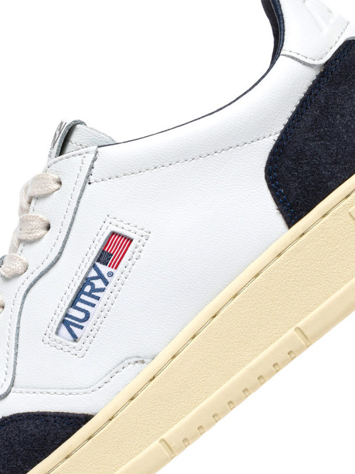 Medalist mens sneaker suede white ocean 