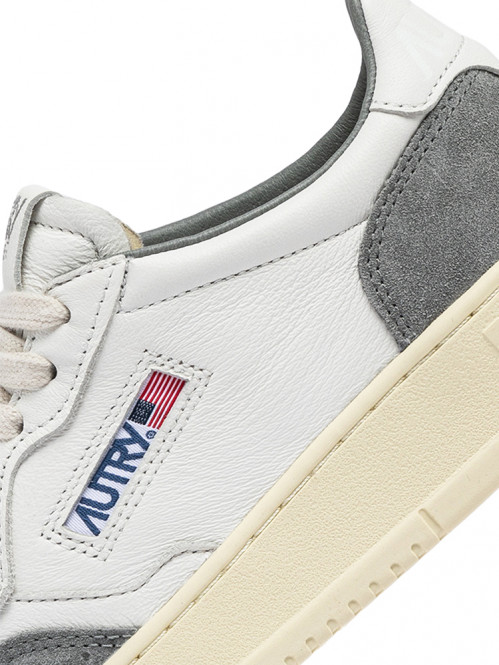 Medalist wmns sneaker suede white grey 