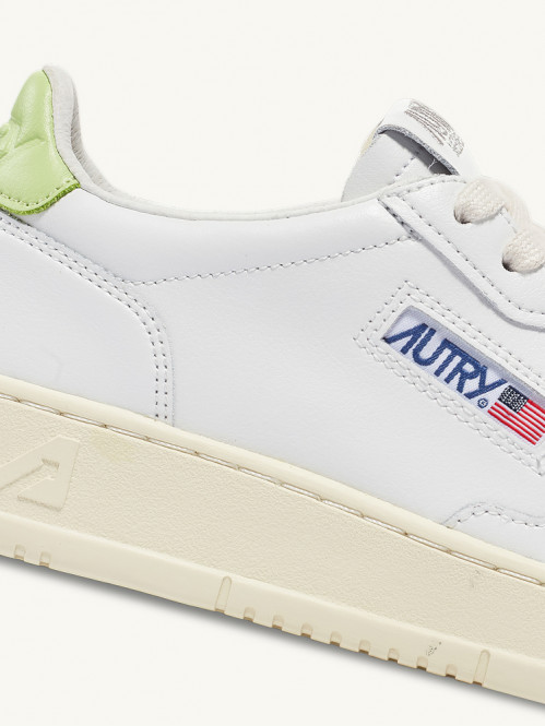 Medalist low wmns sneaker white snap green 