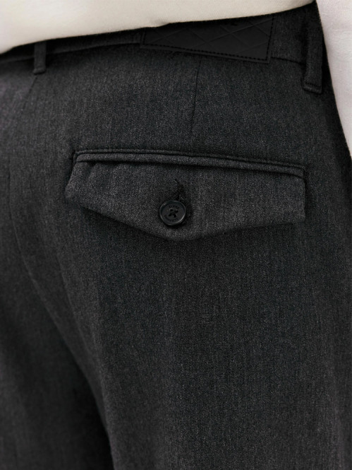 Crimson chino grey mel 33