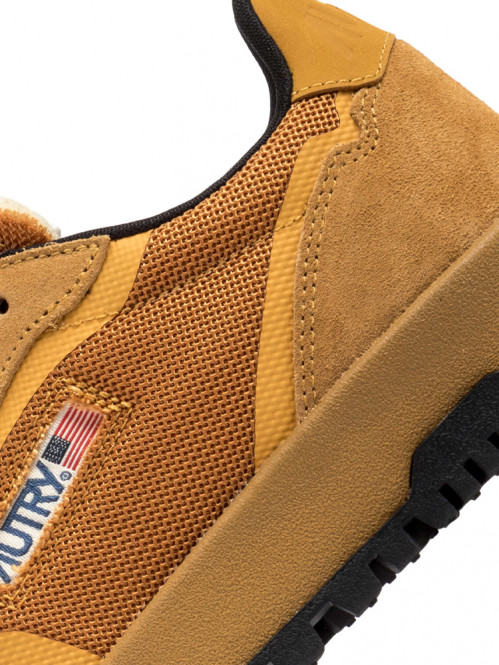 Wildpace low man dragon sneaker buck thor 