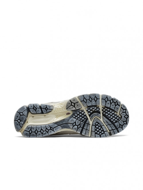 M2002RDA sneaker rain cloud 
