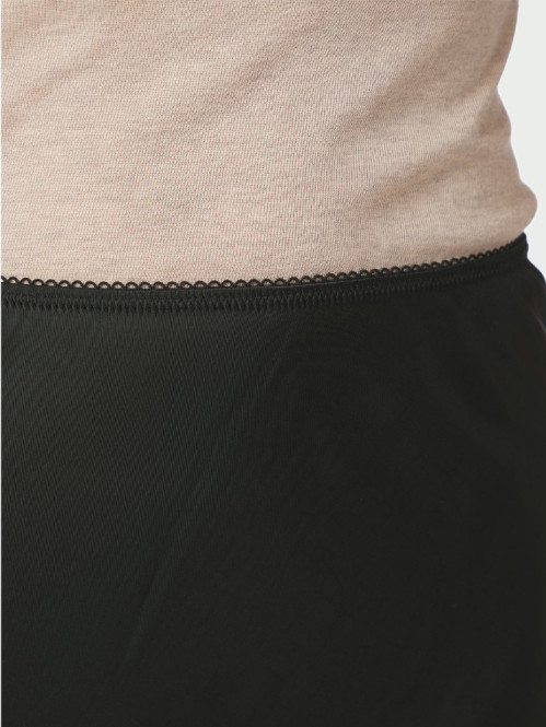 Mindie heavy sateen skirt black 