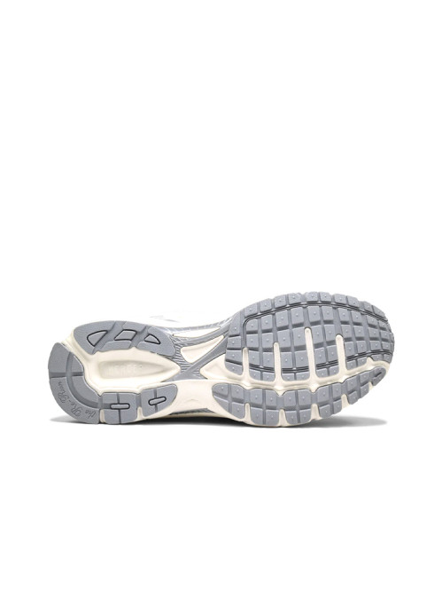 The re-run vint suede sneaker off white 