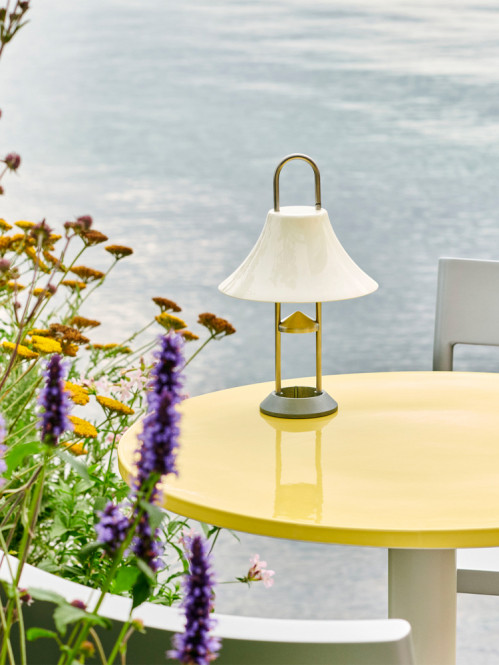 Mousqueton lamp iron oyster white 