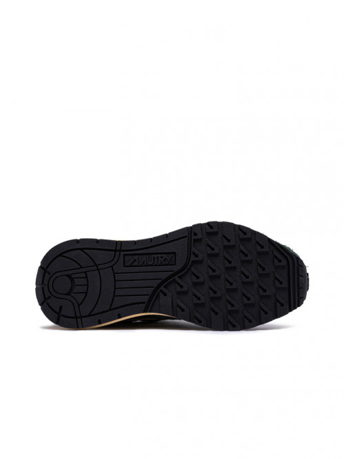 Reelwind low man sneaker bottle 